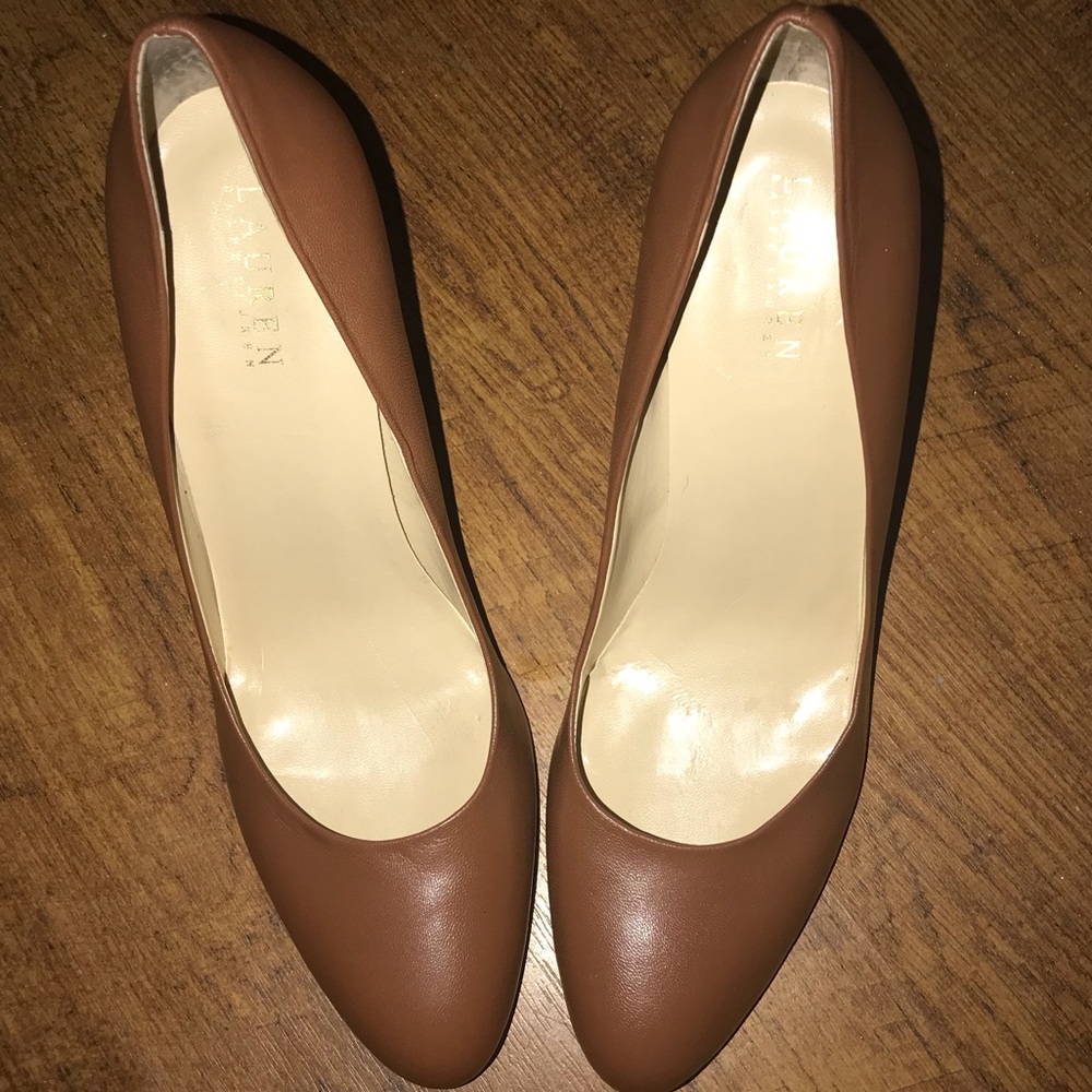 Ralph Lauren heels size 11M brown